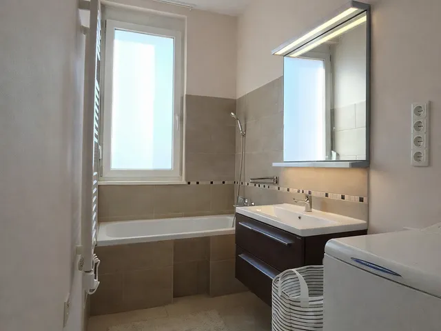 Eladó lakás Budapest IV. kerület, Reviczky utca 49 nm