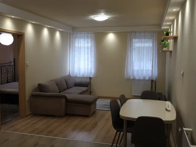 Kiadó lakás Budapest XIII. kerület, Csata utca 75 nm