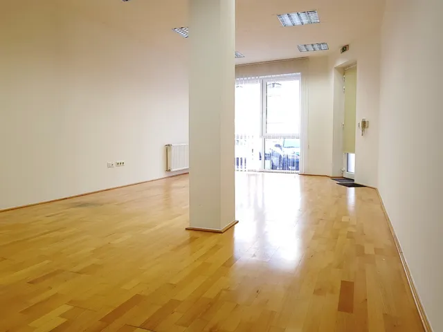 Eladó kereskedelmi és ipari ingatlan Budapest IX. kerület 72 nm