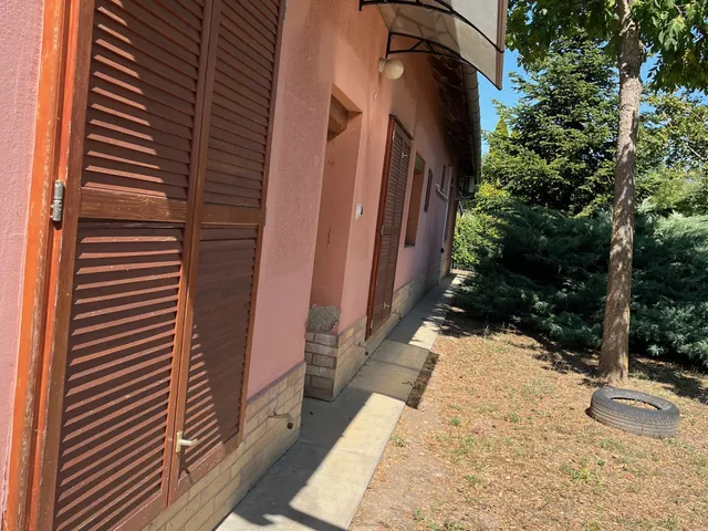 Eladó mezőgazdasági ingatlan Szentes, Nagynyomás tanya 86. 210 nm