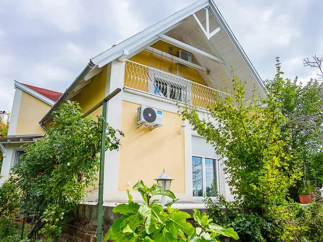 Eladó ház Balatonszepezd 190 nm