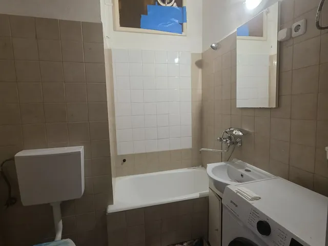 Eladó lakás Budapest VII. kerület, Rottenbiller utca 31 nm