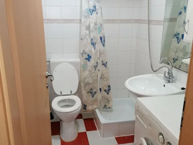 Kiadó lakás Budapest XII. kerület, Istenhegyi út 101/D 16 nm