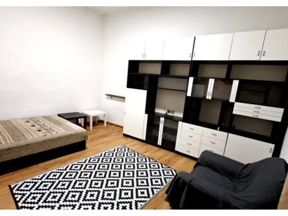 Kiadó lakás Budapest VIII. kerület, Mátyás tér 27 nm