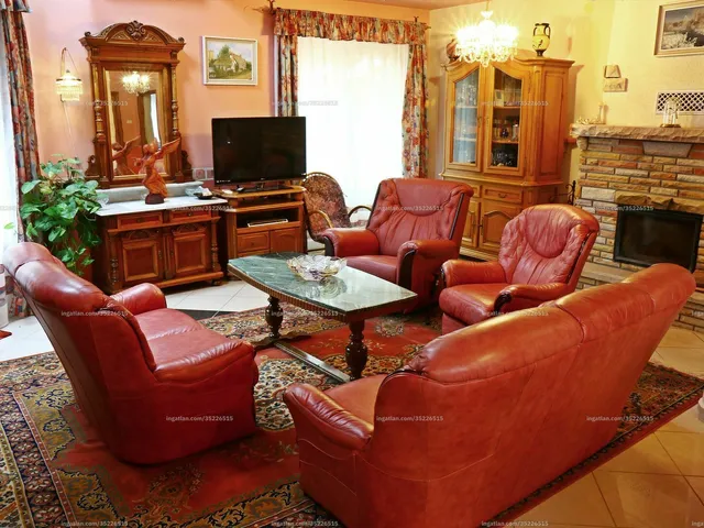 Eladó ház Gyöngyös, Brassói utca 292 nm