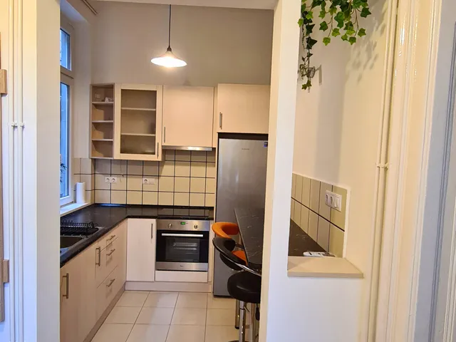 Kiadó lakás Budapest VII. kerület, Alsó erdősor 40 nm