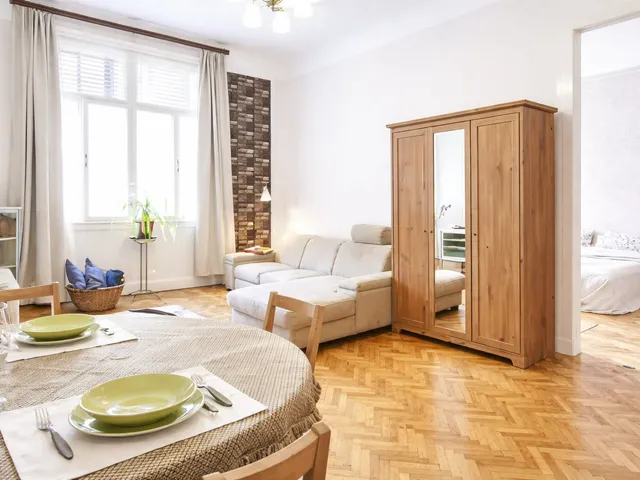 Kiadó lakás Budapest VI. kerület 67 nm