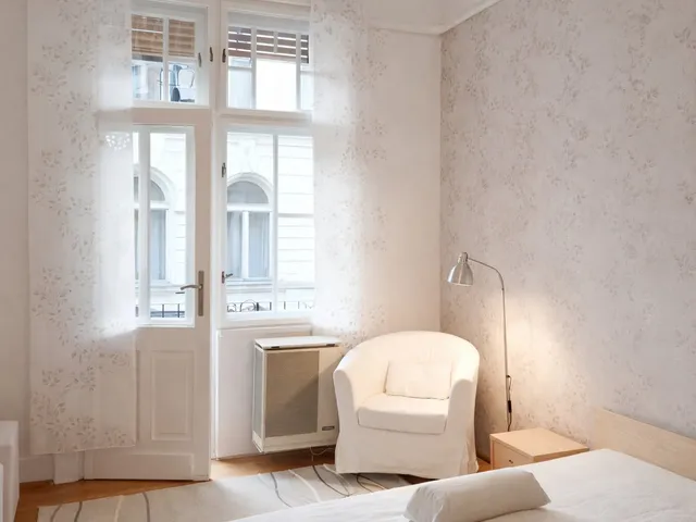 Kiadó lakás Budapest VI. kerület, Paulay Ede utca 67 nm