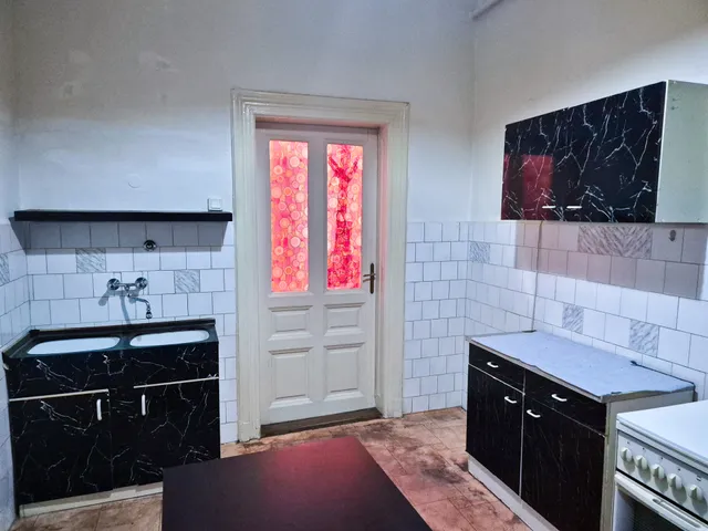 Eladó lakás Budapest V. kerület, Honvéd utca 61 nm