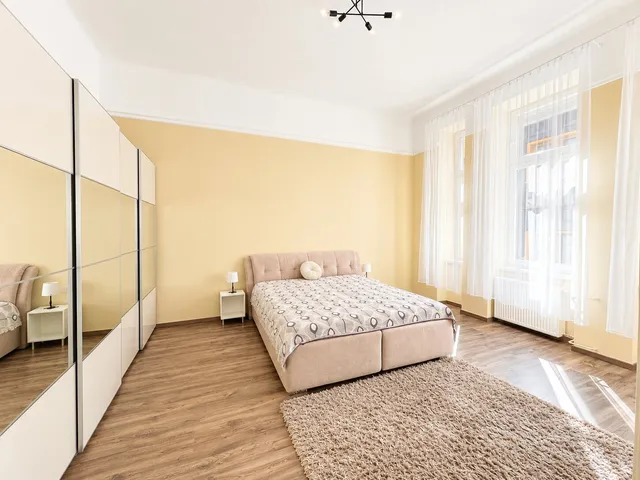 Kiadó lakás Budapest VI. kerület, Szondi utca 64 nm