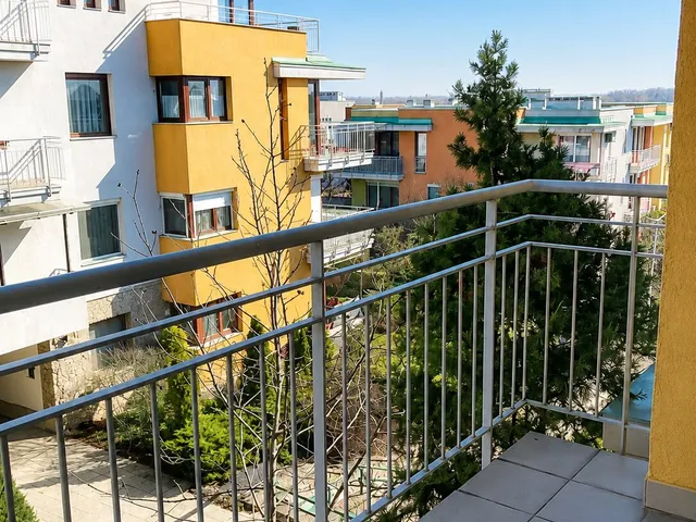 Kiadó lakás Budapest XXII. kerület, Liliom Domb 45 nm