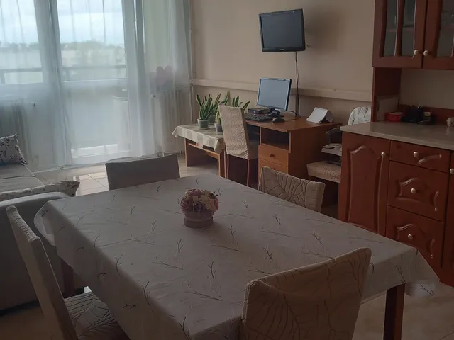 Eladó lakás Kaposvár, Füredi utca 71 nm
