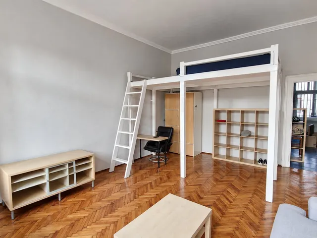 Kiadó lakás Budapest VII. kerület, Kazinczy utca 42 nm