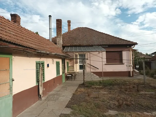 Eladó ház Jászberény, Fehértói utca 95 nm