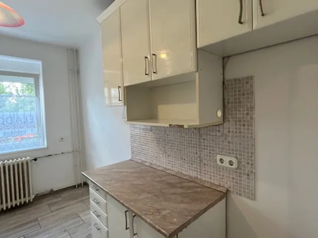 Eladó lakás Tatabánya, Gál István-lakótelep 72 nm
