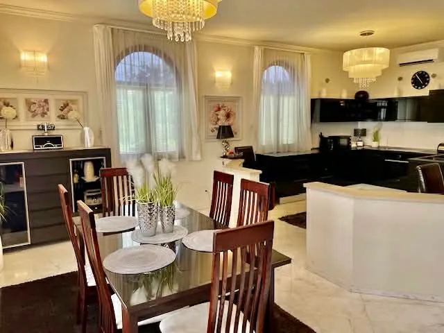 Eladó ház Budapest XX. kerület 310 nm