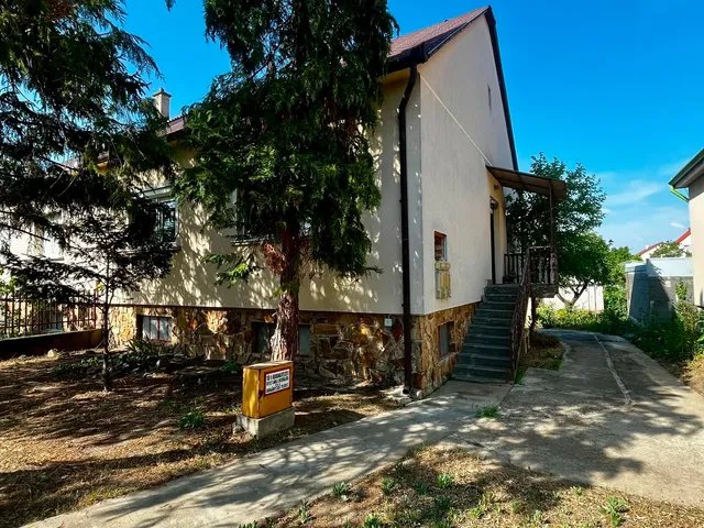 Eladó ház Székesfehérvár, Őrhalmiszőlők 80 nm