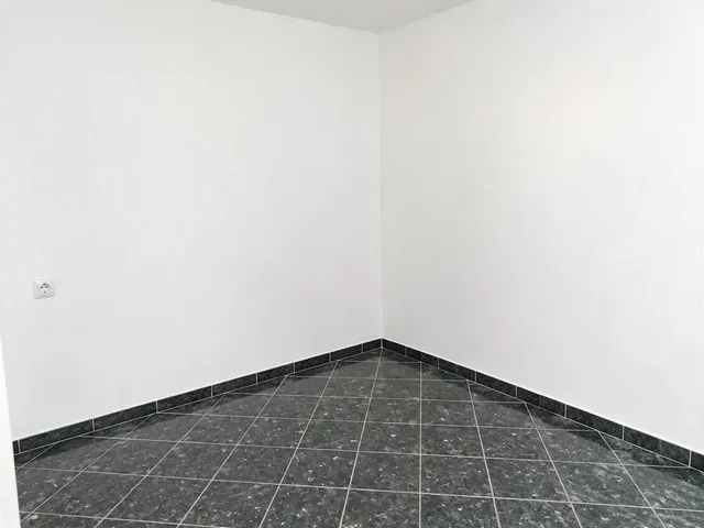 Eladó lakás Tata 25 nm