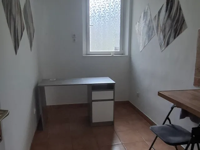 Kiadó kereskedelmi és ipari ingatlan Budapest XIV. kerület, Herminamező 38 nm