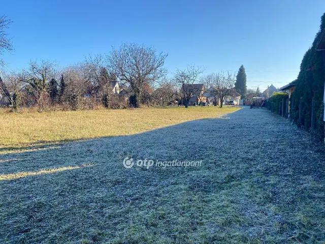 Eladó telek Pécs, Újhegy 1030 nm