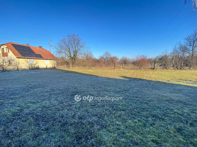 Eladó telek Pécs, Újhegy 1030 nm