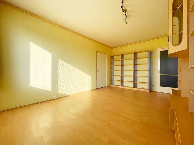 Eladó lakás Mezőhegyes, Ómezőhegyes, Gluzek Gyula lakótelep utca 6 68 nm