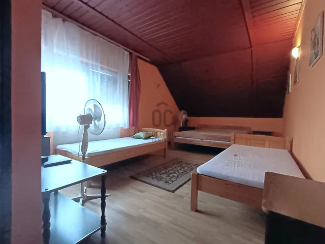 Kiadó kereskedelmi és ipari ingatlan Hajdúszoboszló, Fürdőnegyed 300 nm