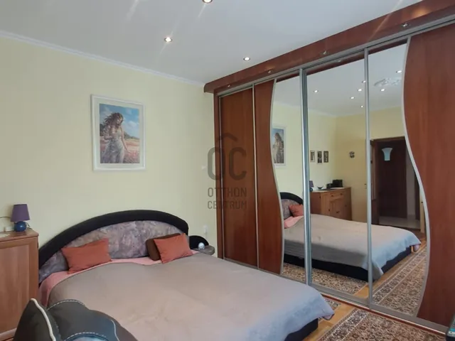 Eladó ház Debrecen, Veres Péter-kert 186 nm