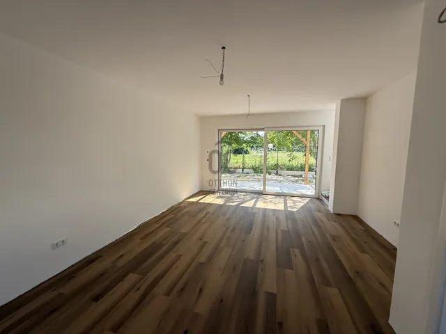 Eladó ház Debrecen, Hatvan utcai kert 208 nm