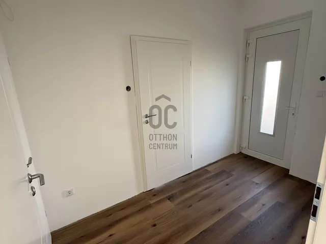 Eladó ház Debrecen, Hatvan utcai kert 208 nm