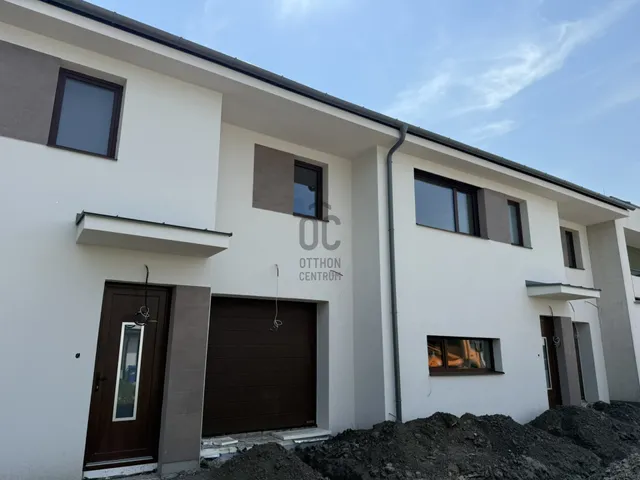 Eladó ház Debrecen, Hatvan utcai kert 212 nm