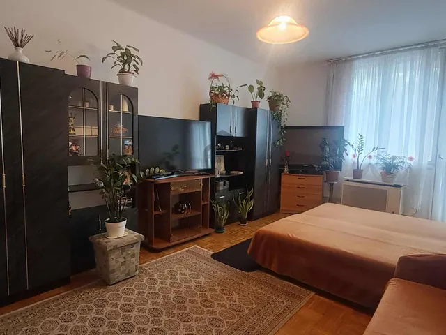 Eladó lakás Debrecen, Libakert 56 nm