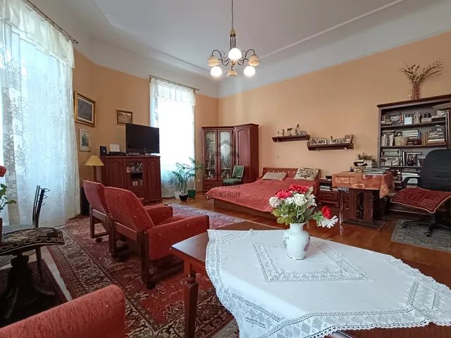 Eladó lakás Debrecen, Belváros 118 nm