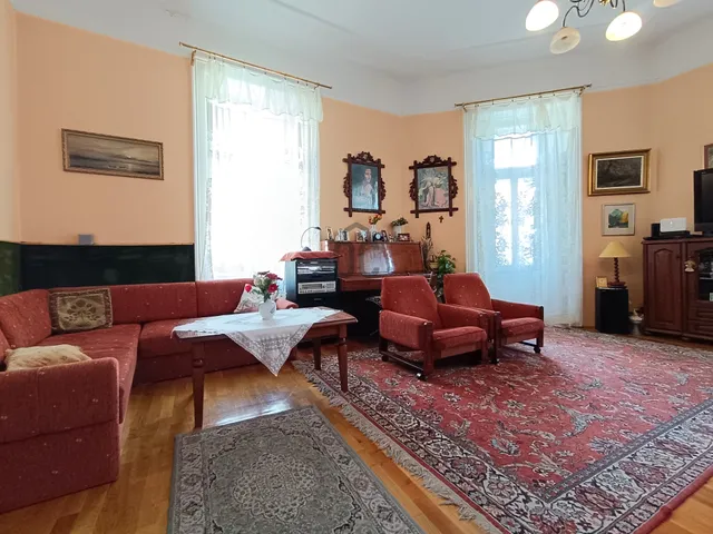 Eladó lakás Debrecen, Belváros 118 nm