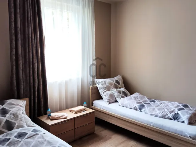 Kiadó kereskedelmi és ipari ingatlan Váncsod 280 nm