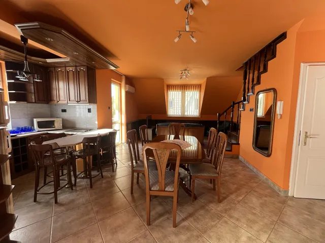 Eladó lakás Debrecen, Postakert 79 nm