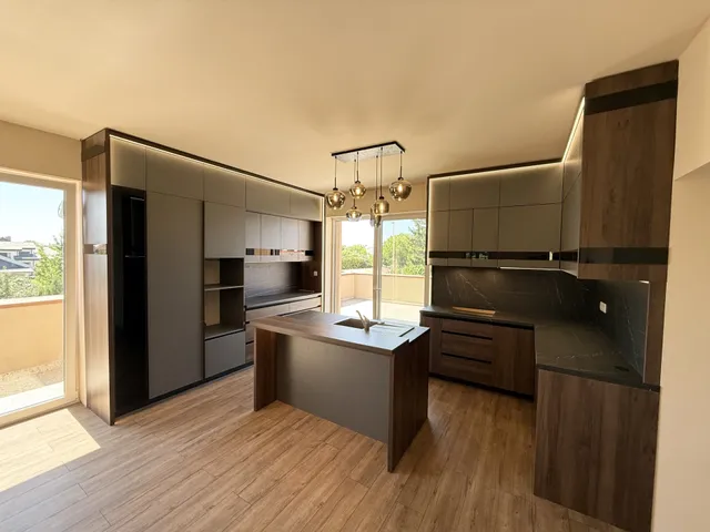 Eladó lakás Debrecen, Csapókert 130 nm