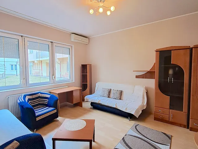 Eladó lakás Debrecen, Vargakert 33 nm