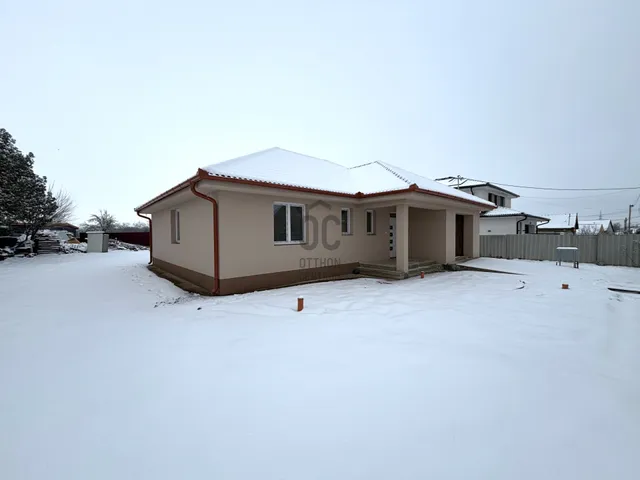 Eladó ház Debrecen, Nagysándor-telep 190 nm