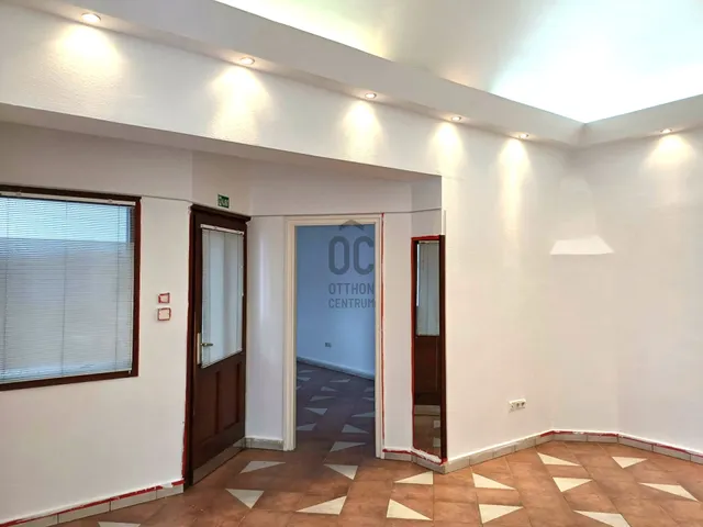 Kiadó kereskedelmi és ipari ingatlan Debrecen, Óváros 50 nm