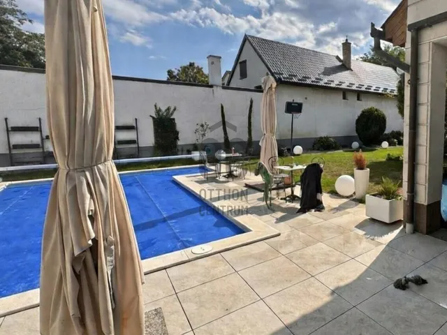 Eladó ház Debrecen, Óváros 396 nm