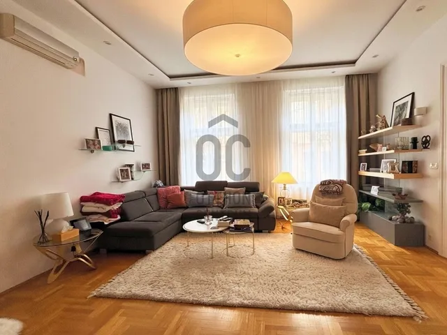 Eladó ház Debrecen, Óváros 396 nm