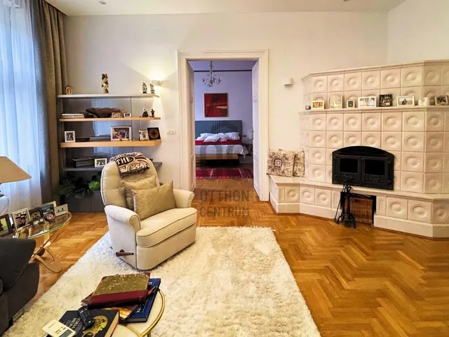 Eladó ház Debrecen, Óváros 396 nm