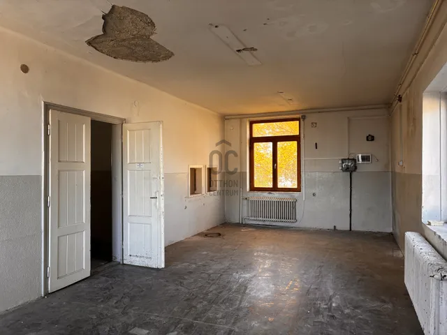 Eladó kereskedelmi és ipari ingatlan Debrecen 458 nm