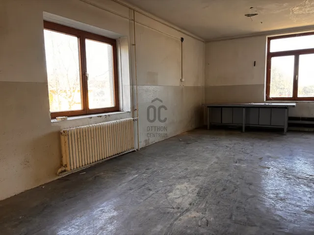 Eladó kereskedelmi és ipari ingatlan Debrecen 458 nm