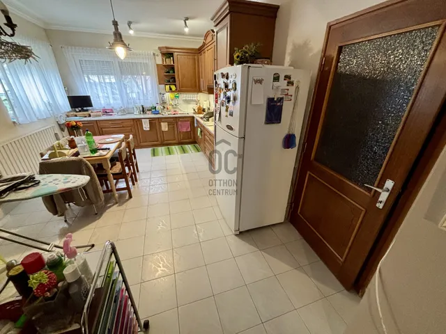 Eladó ház Debrecen, Vargakert 180 nm