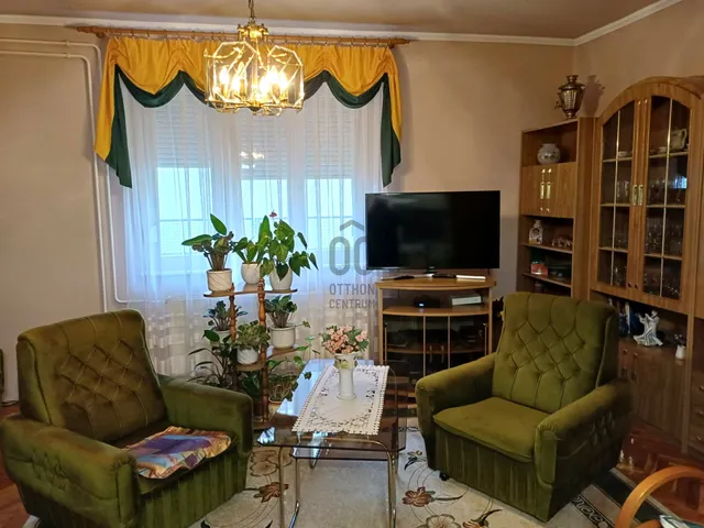 Eladó ház Debrecen, Homokkert 131 nm