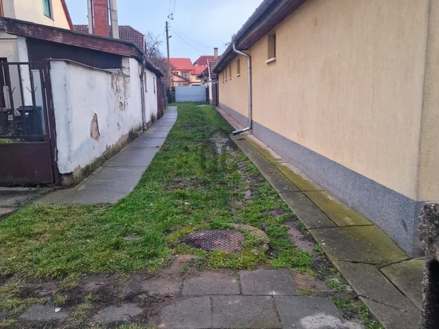 Eladó telek Hajdúböszörmény 270 nm