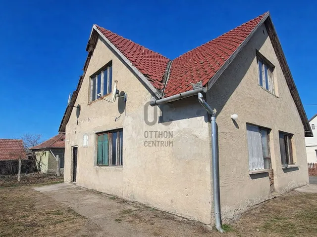Eladó ház Konyár 486 nm
