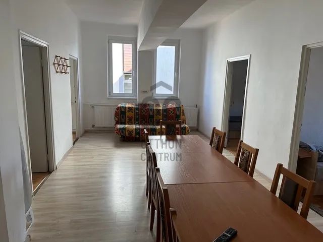 Kiadó kereskedelmi és ipari ingatlan Polgár 250 nm